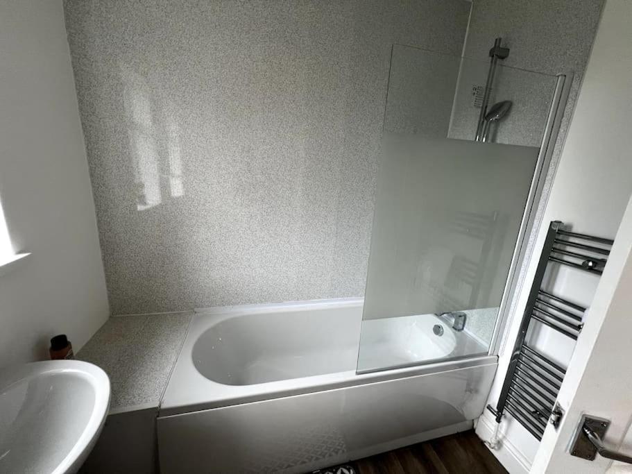 Numero Venti Aparthouse Wifi Parking Hot Tub Newcastle upon Tyne Zewnętrze zdjęcie